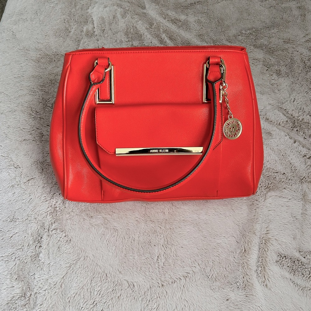 ANNE KLEIN WOMEN’S PURSE